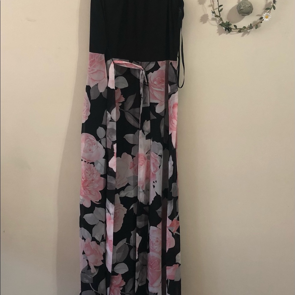 Super cute floral Long  Maxi dress  👗